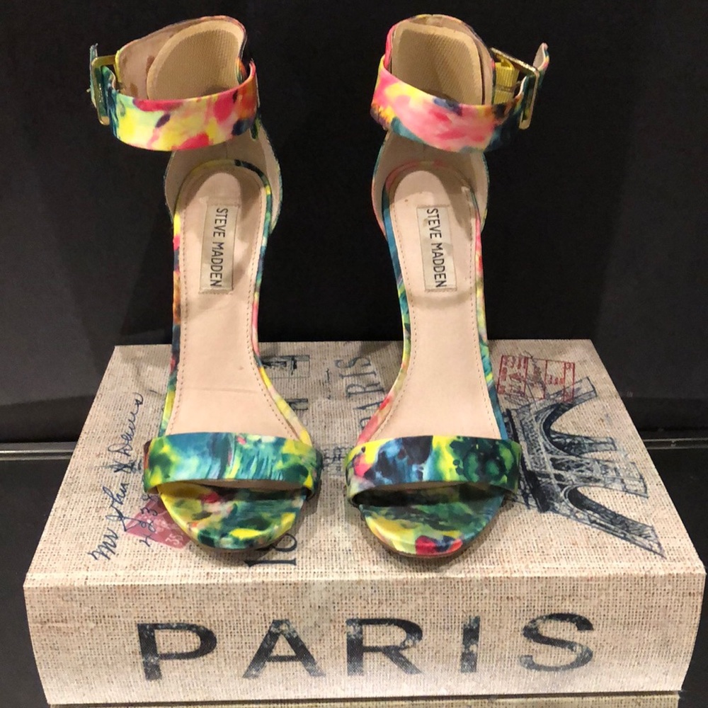 Steve Madden ANGELA heel